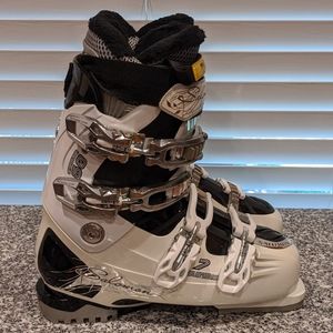 Salomon Divine RS 7 Ski Boots - 2009 - 25 25.5